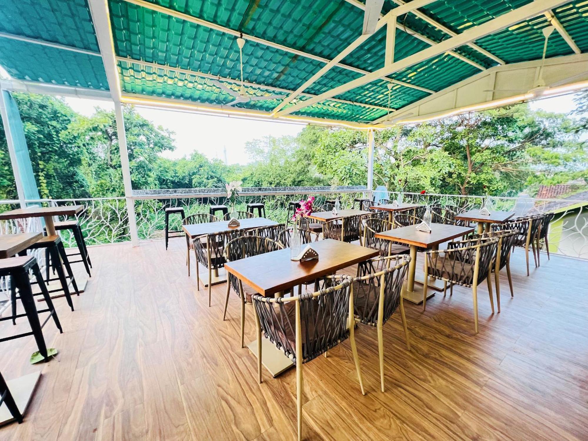 The Mayfield Resort, Vagator Anjuna Exterior foto